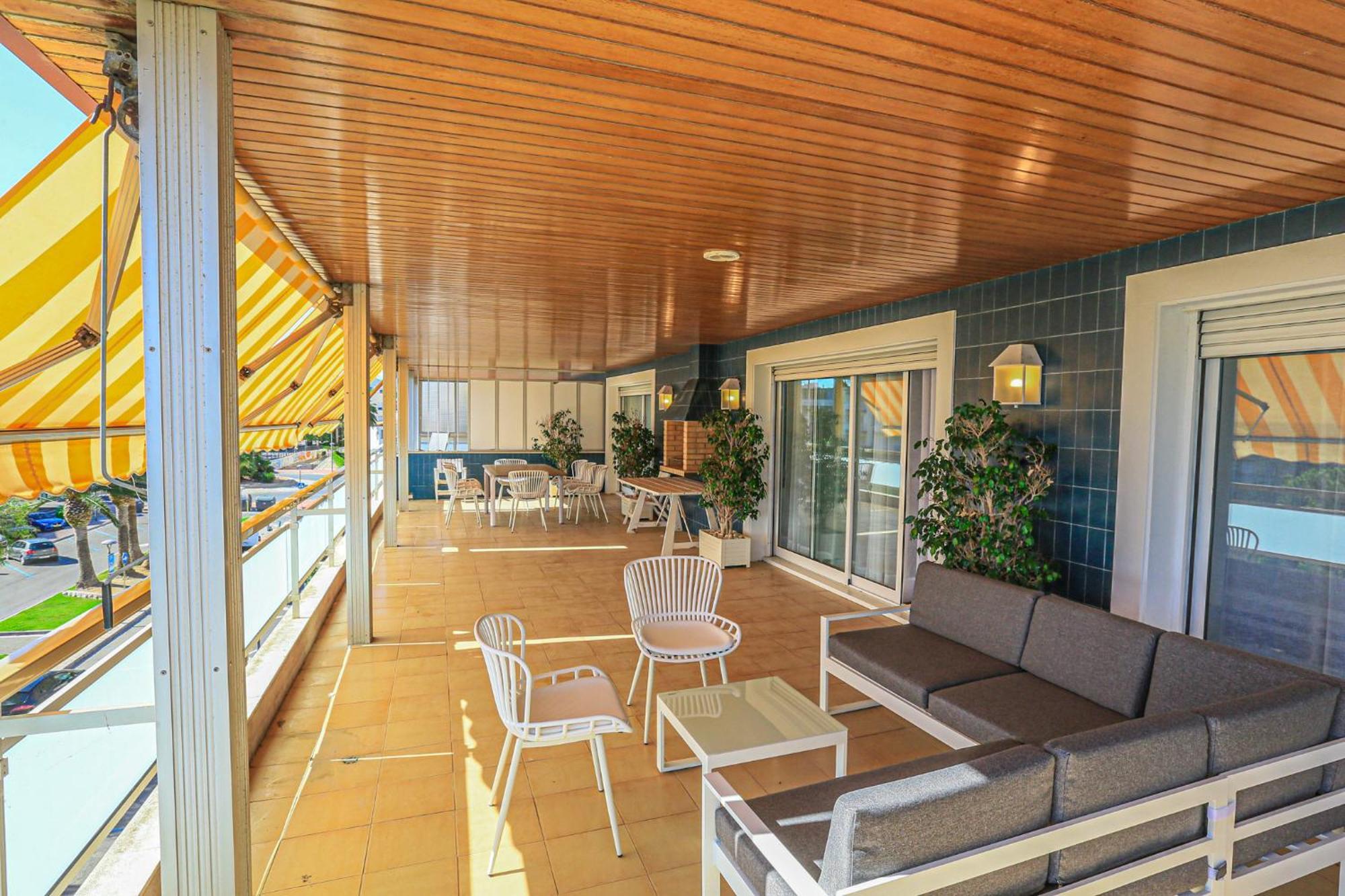 Aquarium - Only Families Apartment Кембрилс Екстериор снимка