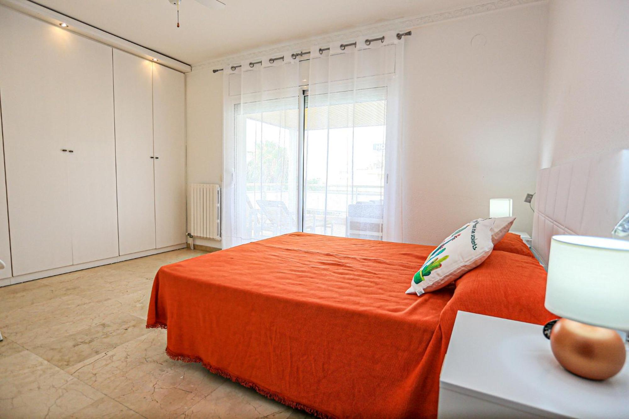 Aquarium - Only Families Apartment Кембрилс Екстериор снимка