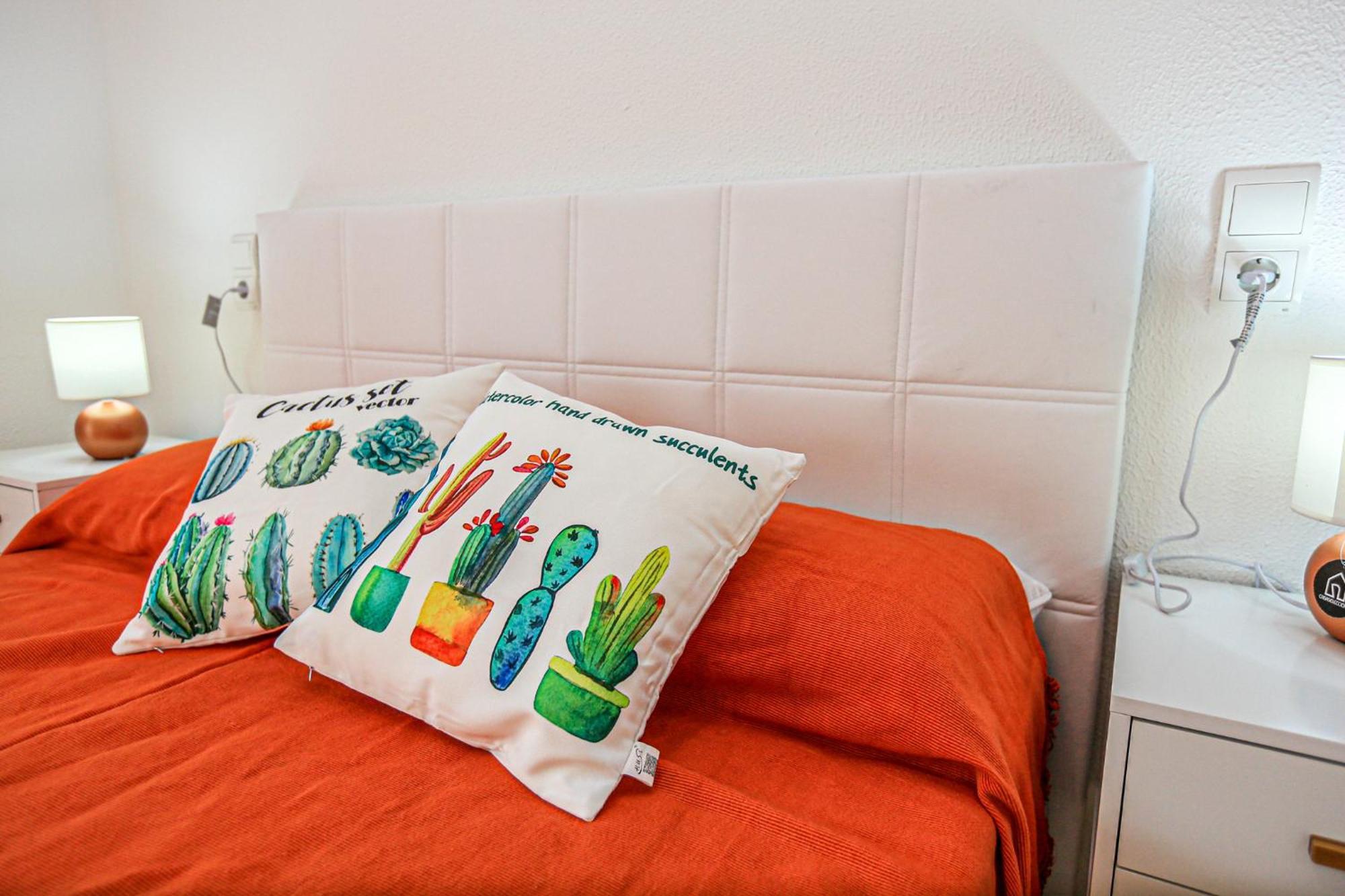 Aquarium - Only Families Apartment Кембрилс Екстериор снимка