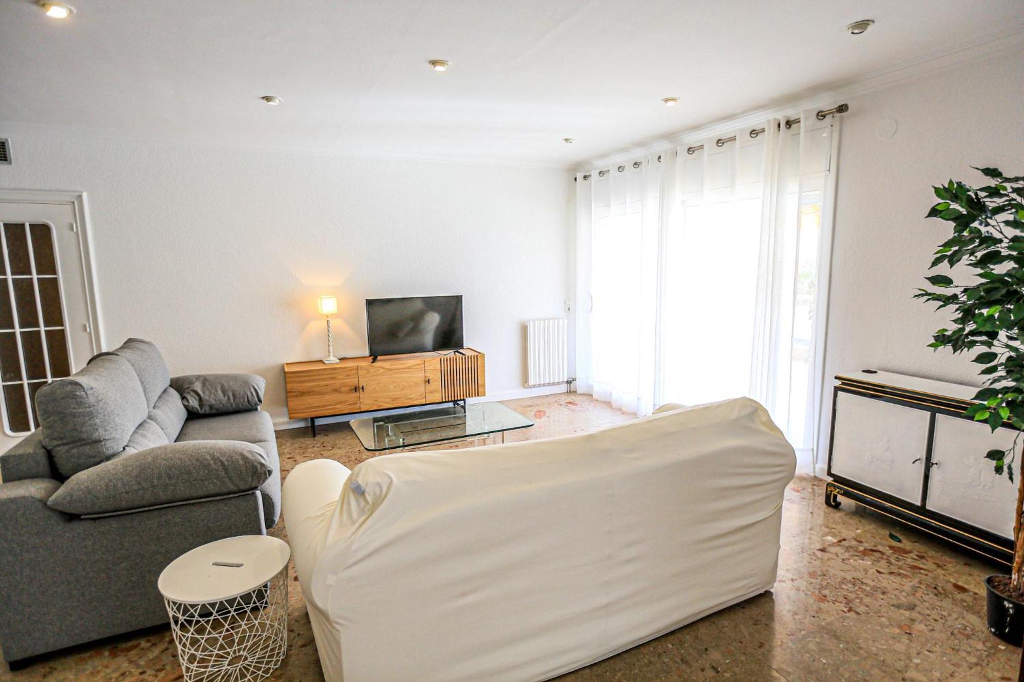 Aquarium - Only Families Apartment Кембрилс Екстериор снимка