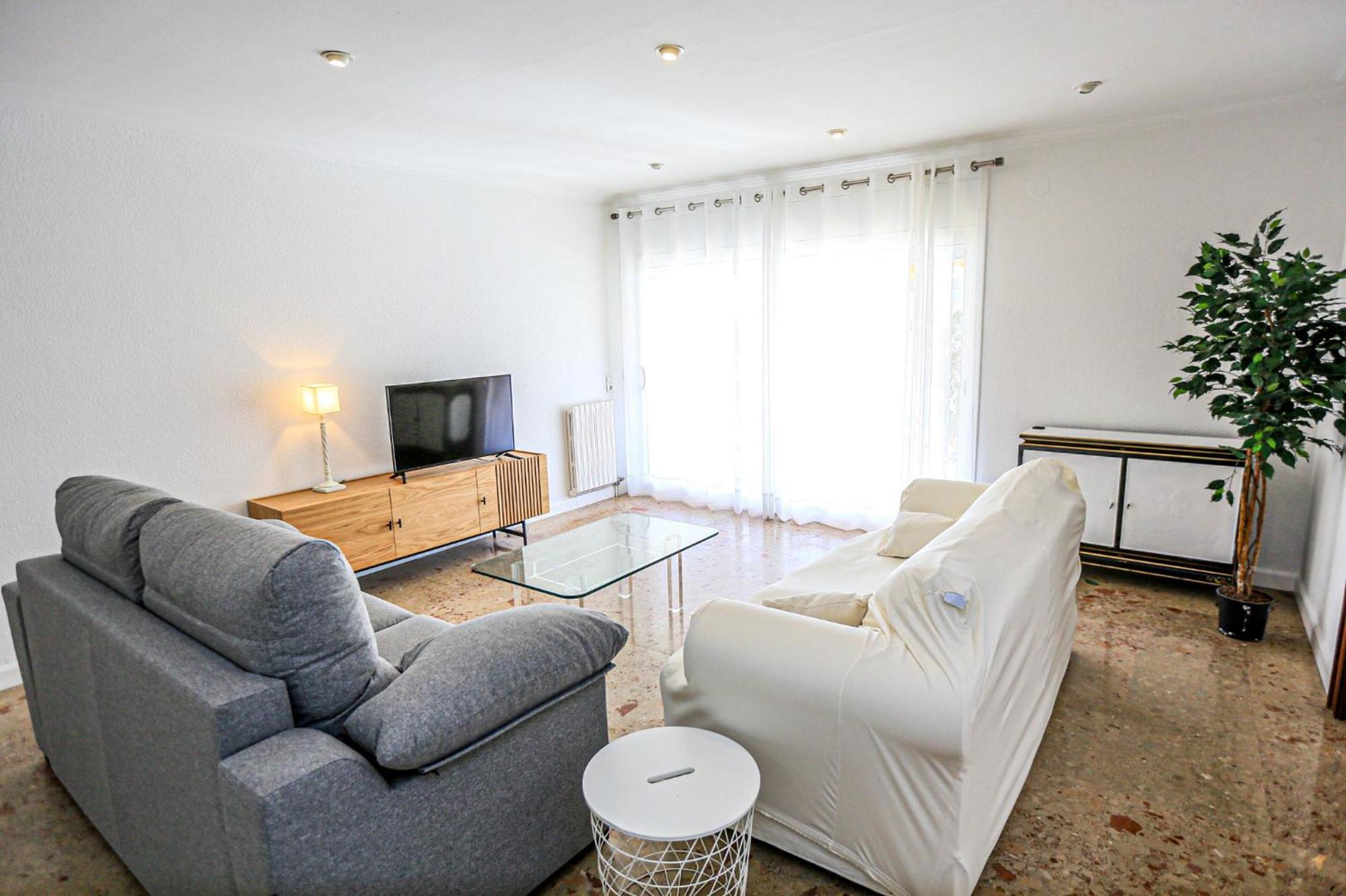 Aquarium - Only Families Apartment Кембрилс Екстериор снимка